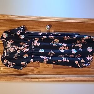 2xl black/floral dress